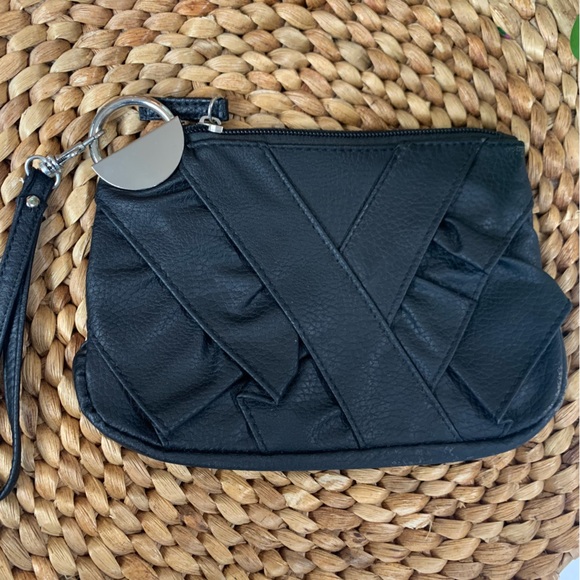 Claire’s Vegan Leather Small Black Zippered Clutch Bag Wristlet Silver Ruffle - Picture 1 of 11